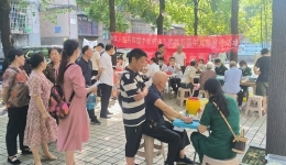 義診活動(dòng)進(jìn)社區(qū)，便民行動(dòng)暖人心